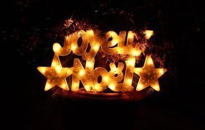 JOYEUX NOEL ET DE BONNES FÊTES DE FIN D'ANNEE